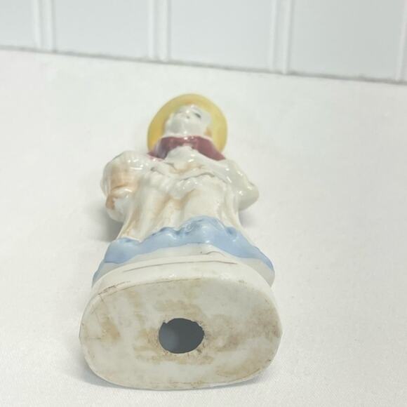 Vintage Ceramic Hand painted Colonial Woman mini figurine - Picture 4 of 11